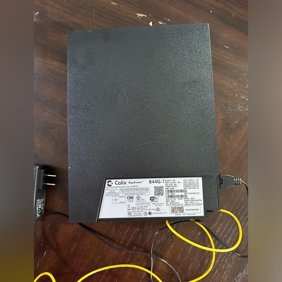 Calix GigaCenter 844G-1 Wi-Fi Dual Band 2.4 GHz 5 GHz Router Modem 100-04011 14 - Picture 2 of 6